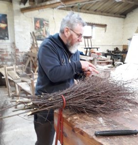 Preparing the besom bundle