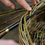 Bodkin makes gap under three border rods and the elbow