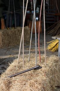 six rods in a circle